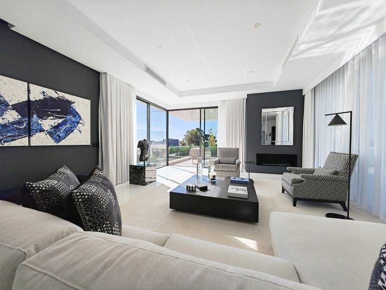 Villa for Sale in Benahavís, Malaga 3