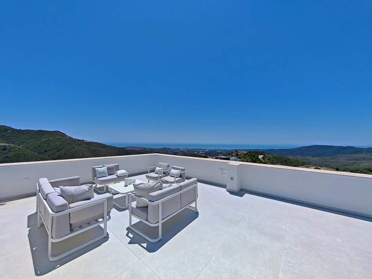 Villa for Sale in Benahavís, Malaga 33