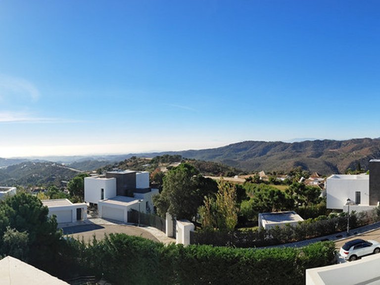 Villa for Sale in Benahavís, Malaga 35