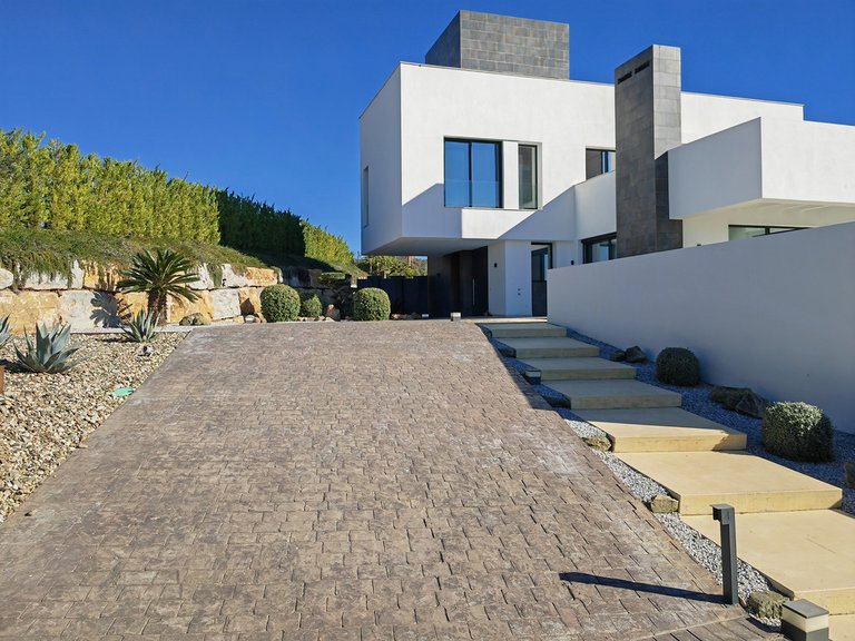 Villa for Sale in Benahavís, Malaga 39