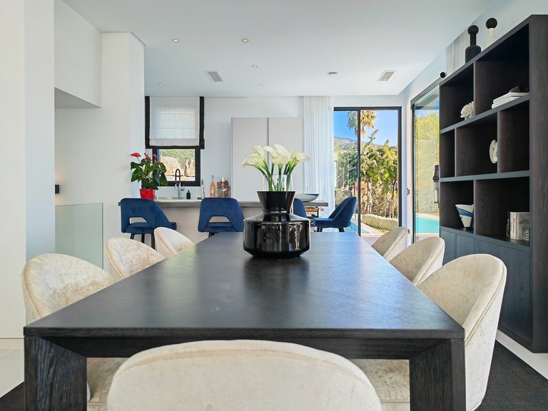 Villa for Sale in Benahavís, Malaga 9