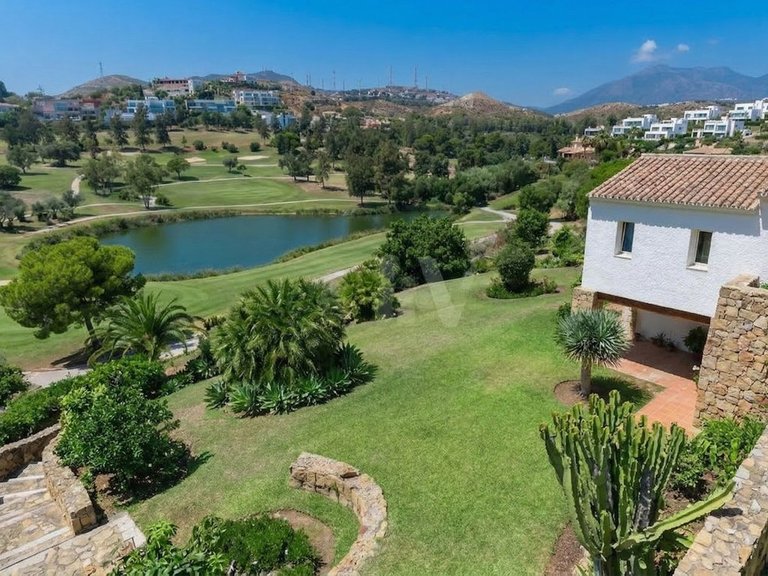 Villa for Sale in Costa del Sol Benahavís, Malaga 4