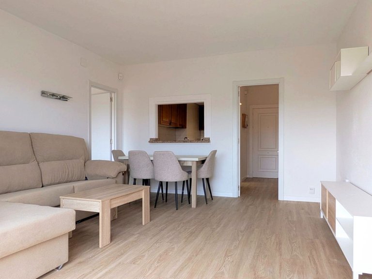 Apartment for Sale in Benalmadena, Malaga 8