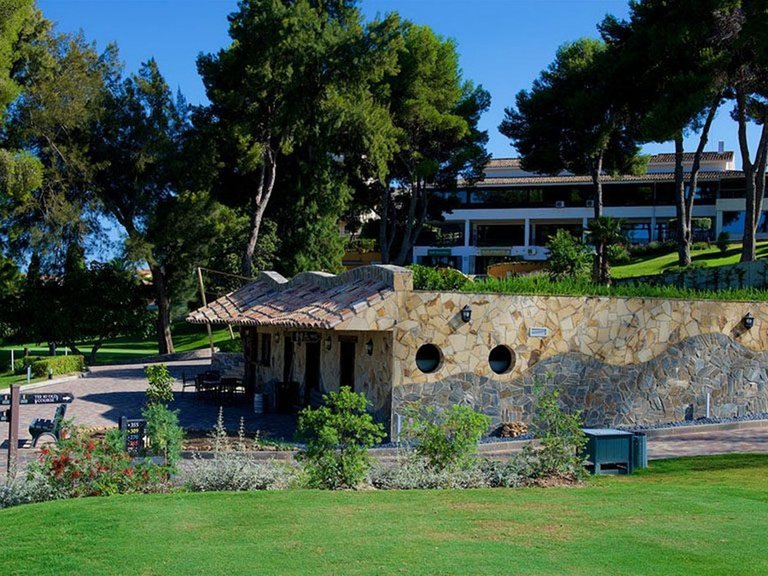Apartment for Sale in Atalaya, Malaga 15