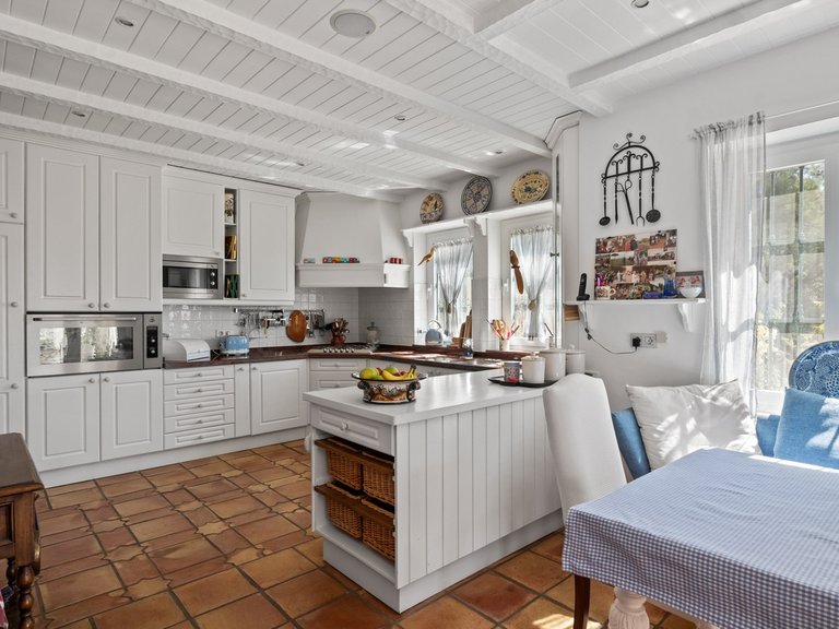 Villa for Sale in Benahavís, Malaga 26