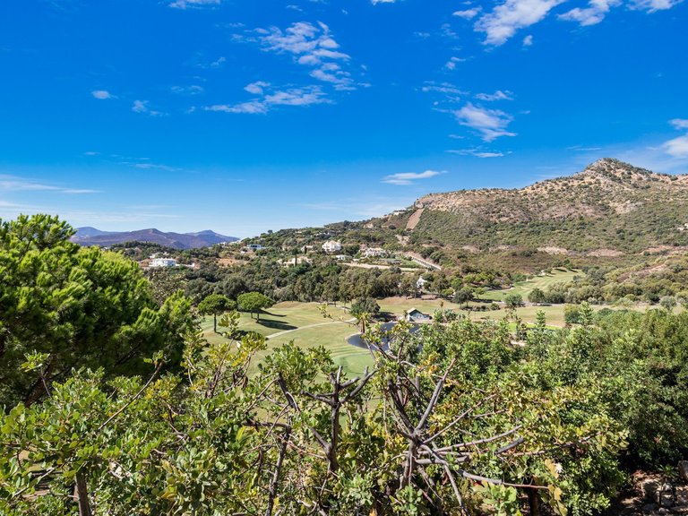 Villa for Sale in Benahavís, Malaga 43