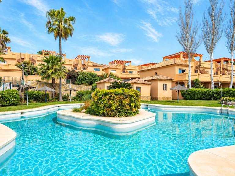 Villa for Sale in Estepona, Malaga 1