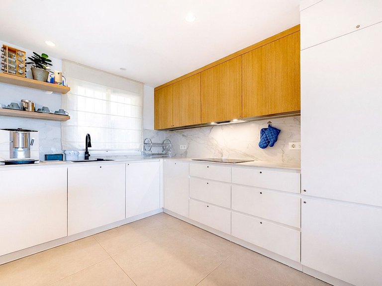 Villa for Sale in Estepona, Malaga 10