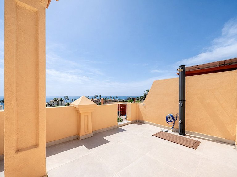Villa for Sale in Estepona, Malaga 19