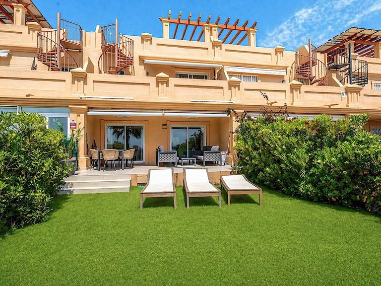 Villa for Sale in Estepona, Malaga 2