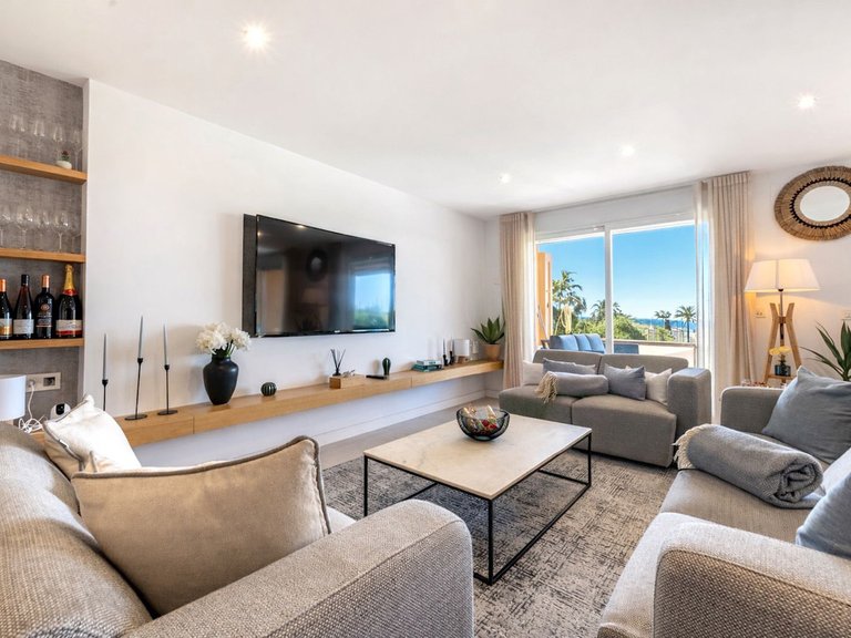 Villa for Sale in Estepona, Malaga 4