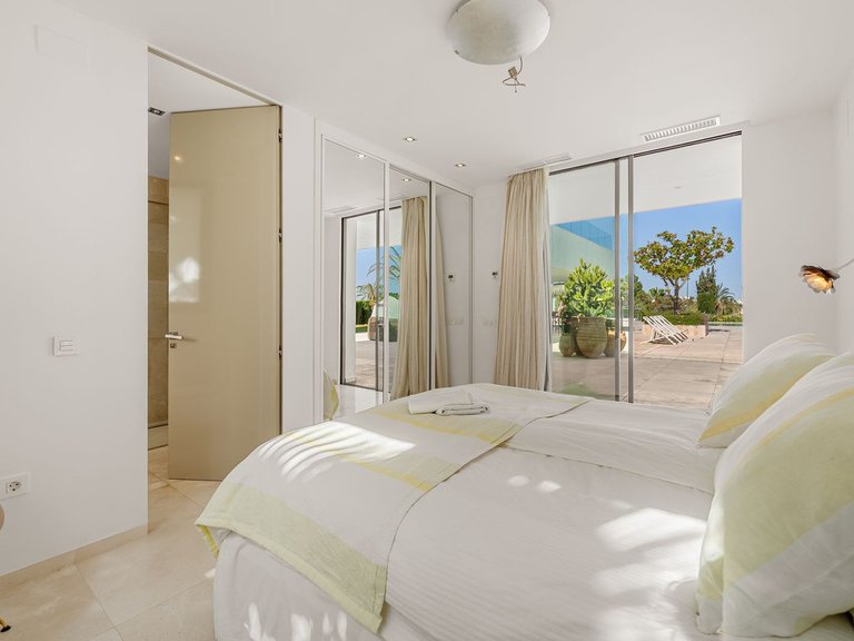 Villa for Sale in Nueva Andalucía, Malaga 22