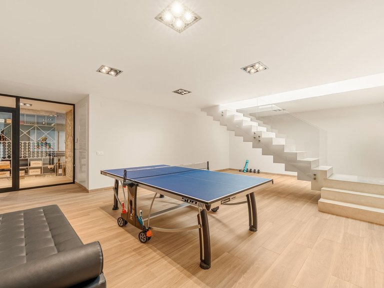 Villa for Sale in Nueva Andalucía, Malaga 27