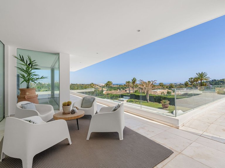 Villa for Sale in Nueva Andalucía, Malaga 33