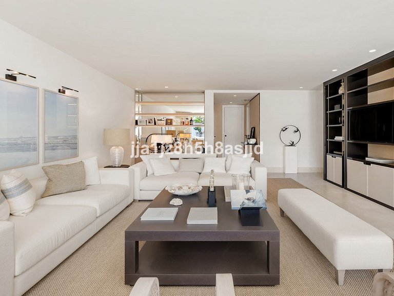 Apartment for Sale in The Golden Mile, Malaga 15