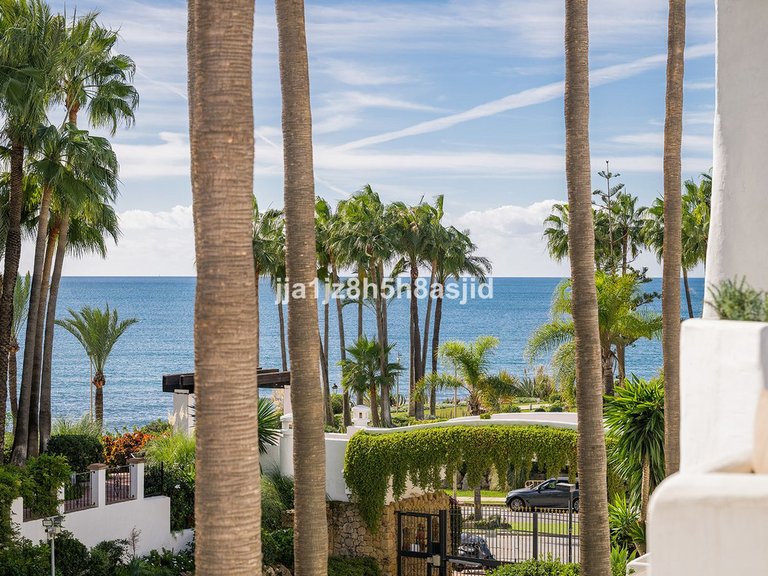 Apartment for Sale in The Golden Mile, Malaga 2
