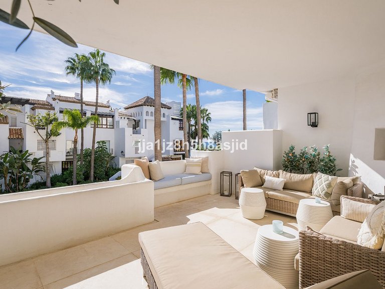 Apartment for Sale in The Golden Mile, Malaga 6