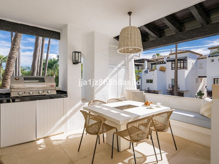 Apartment for Sale in The Golden Mile, Malaga 7
