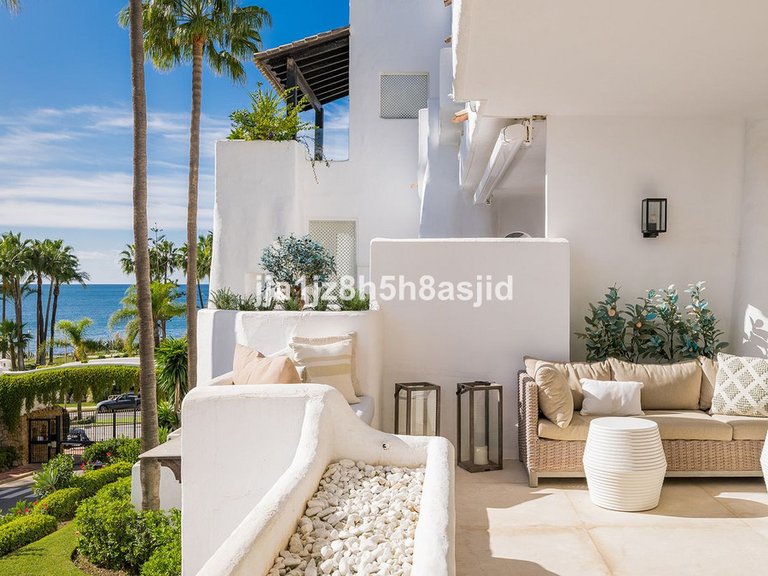 Apartment for Sale in The Golden Mile, Malaga 9
