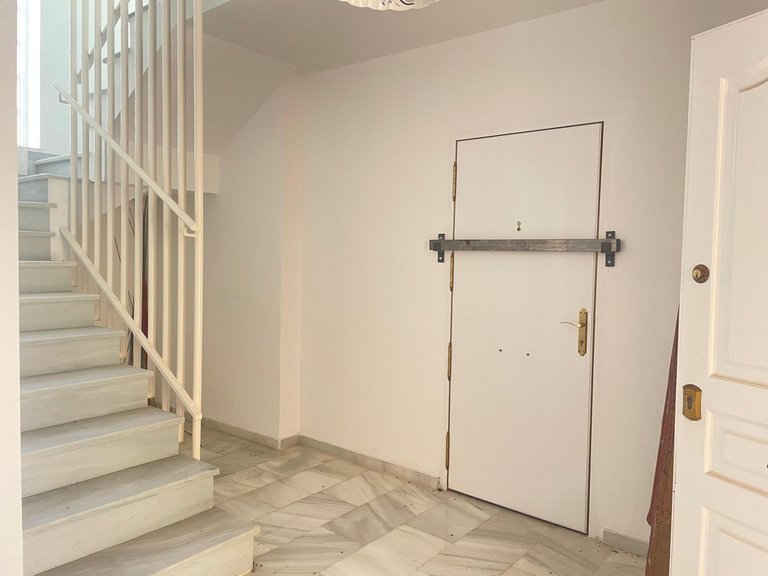 Villa for Sale in Arroyo De La Miel, Malaga 12