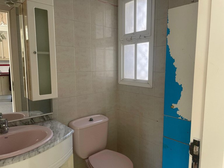 Villa for Sale in Arroyo De La Miel, Malaga 28