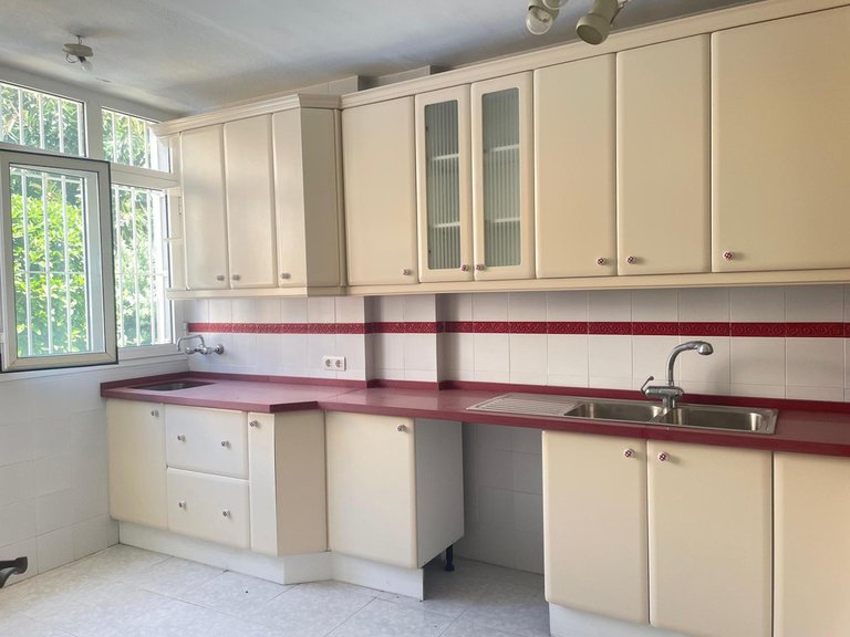 Villa for Sale in Arroyo De La Miel, Malaga 30