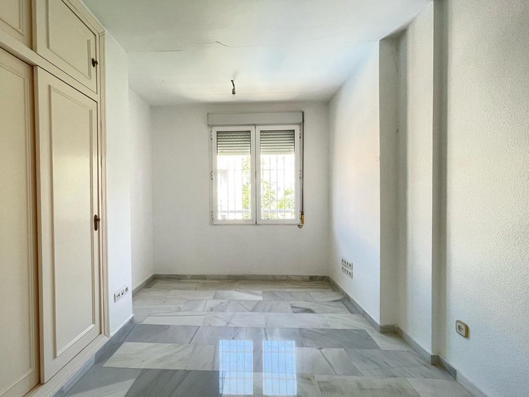 Villa for Sale in Arroyo De La Miel, Malaga 38