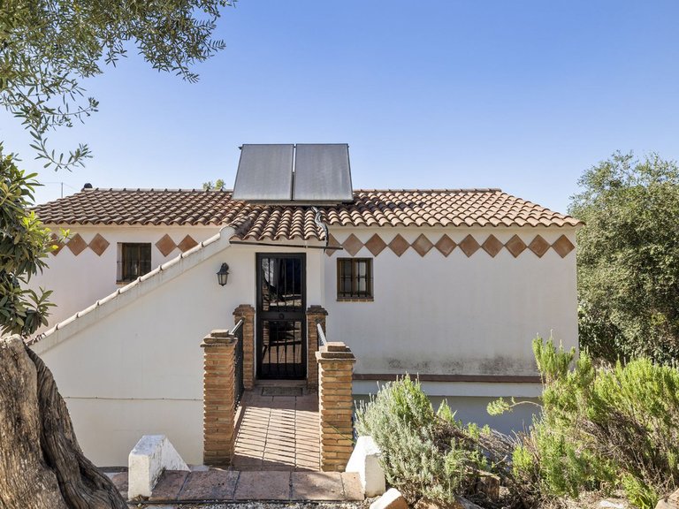 Villa for Sale in Coín, Malaga 19