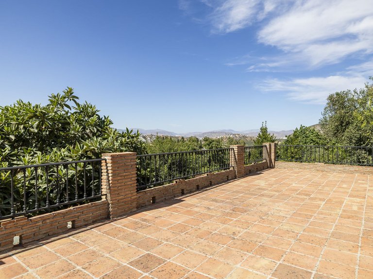 Villa for Sale in Coín, Malaga 4