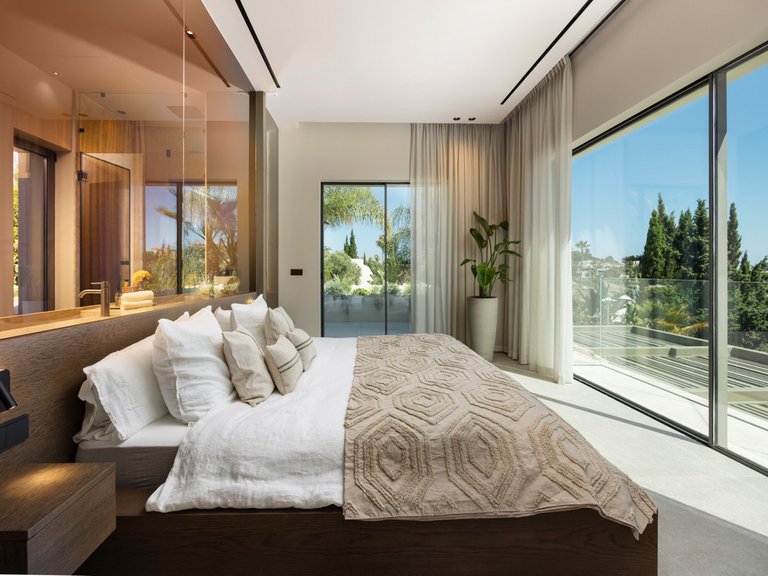 Villa for Sale in Nueva Andalucía, Malaga 29