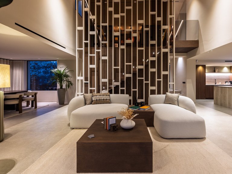 Villa for Sale in Nueva Andalucía, Malaga 39