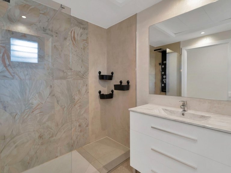 Apartment for Sale in Casares, Malaga 14
