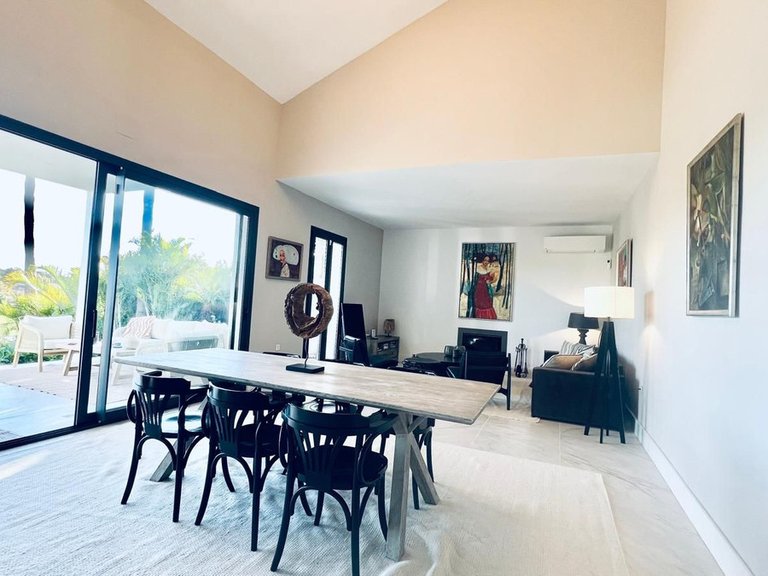 Villa for Sale in El Paraiso, Malaga 2