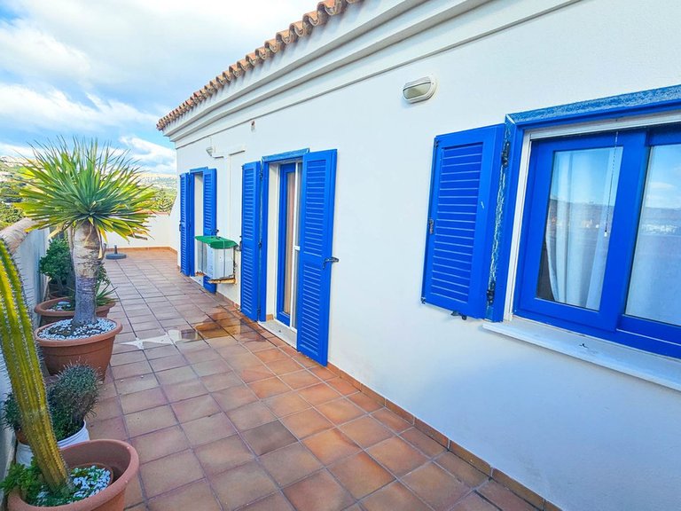 Villa for Sale in San Luis De Sabinillas, Malaga 1