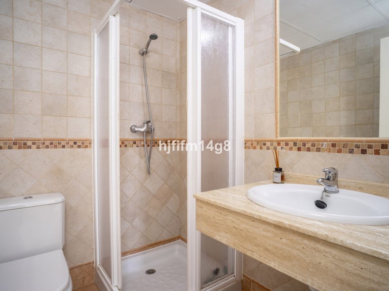 Apartment for Sale in Nueva Andalucía, Malaga 14