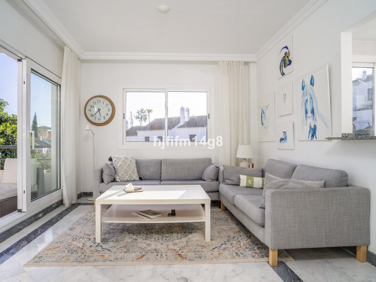 Apartment for Sale in Nueva Andalucía, Malaga 4