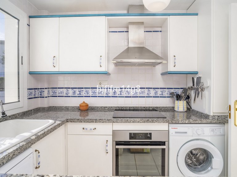 Apartment for Sale in Nueva Andalucía, Malaga 9