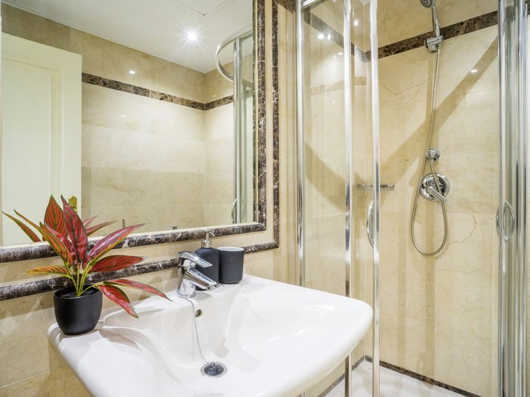 Apartment for Sale in Marbella, Malaga 13