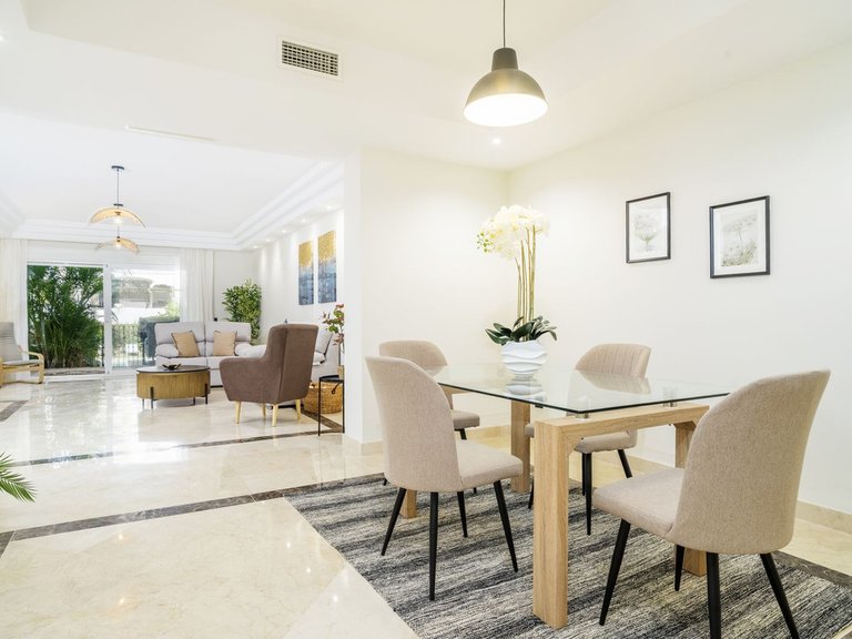 Apartment for Sale in Marbella, Malaga 34