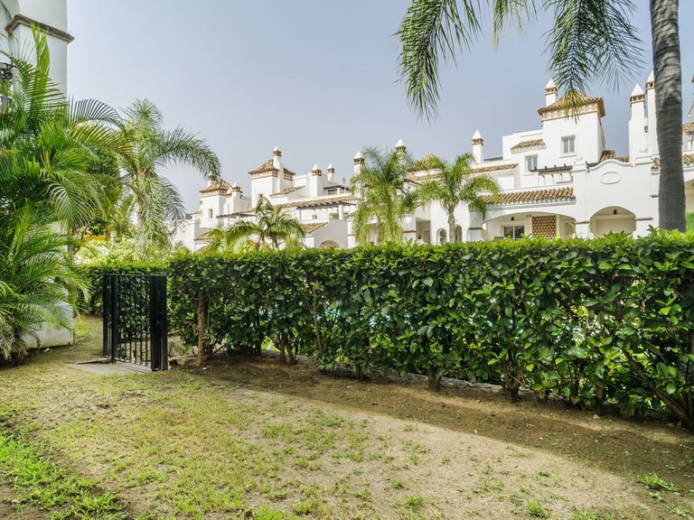 Apartment for Sale in Marbella, Malaga 37