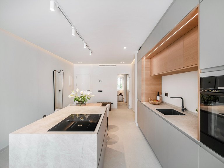 Apartment for Sale in La Quinta, Malaga 11