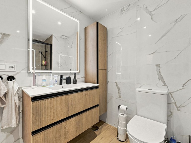 Apartment for Sale in Reserva De Marbella, Malaga 9