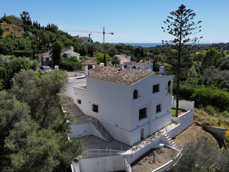 Villa for Sale in Marbella, Malaga 18