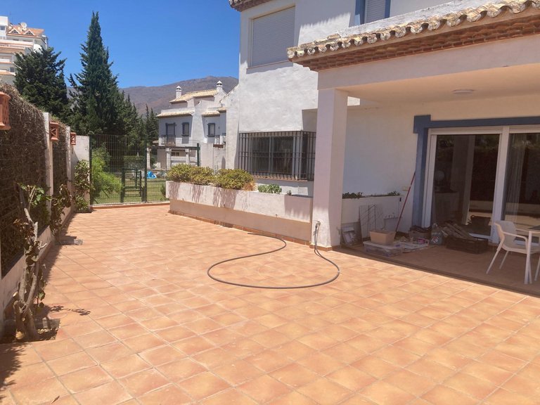 Villa for Sale in Estepona, Malaga 3