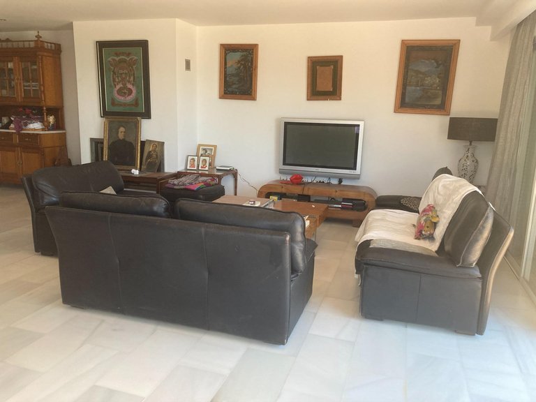 Villa for Sale in Estepona, Malaga 6