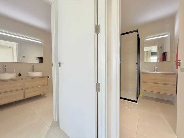 Apartment for Sale in Higueron, Malaga 15