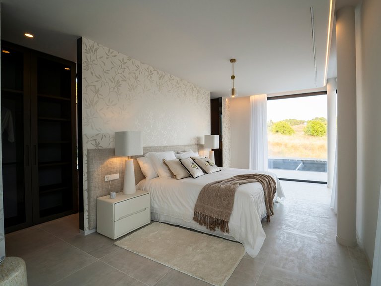 Villa for Sale in El Paraiso, Malaga 12