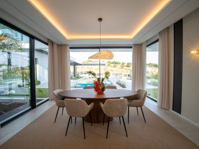 Villa for Sale in El Paraiso, Malaga 34