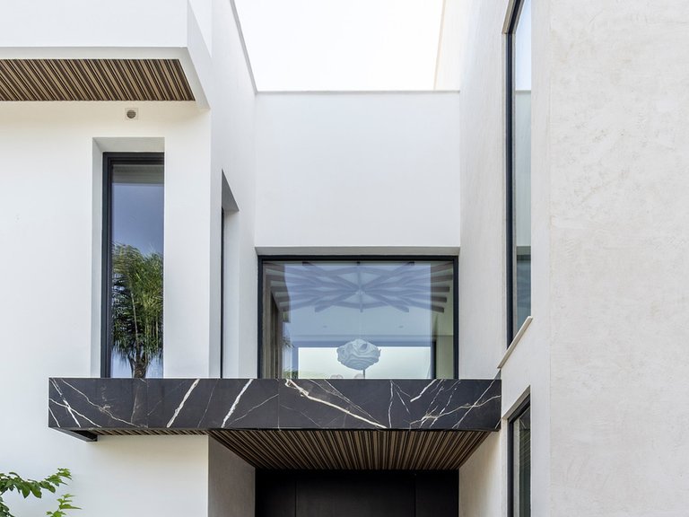 Apartment for  in El Paraiso, Malaga 60