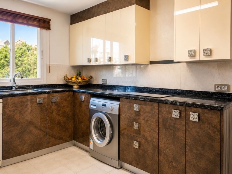 Apartment for Sale in Costa del Sol Guadalmina Alta, Malaga 16